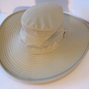 Tilley LTM2 Airflo Hat - Beige - Size 7 1/2 - unisex
